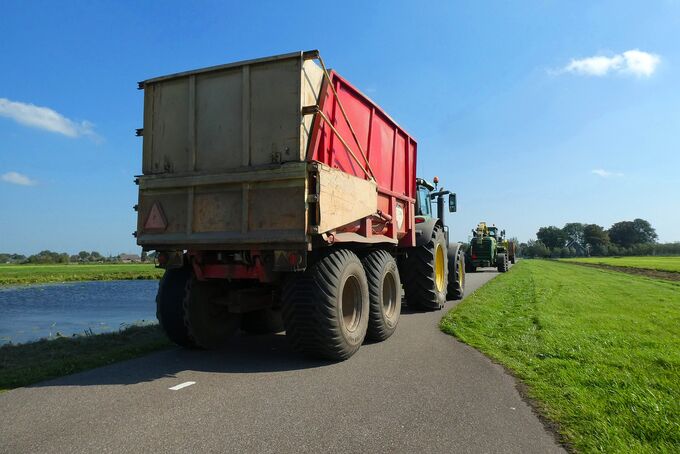 Transport, wynajem ciągników 120 zł